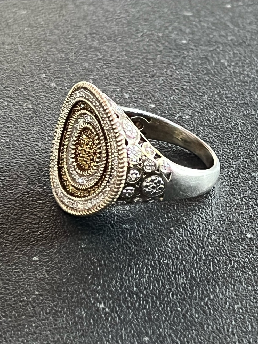 Two-Tone Circular Sterling silver ring w white and yellow diamonds. Sz. 8.5 PAD